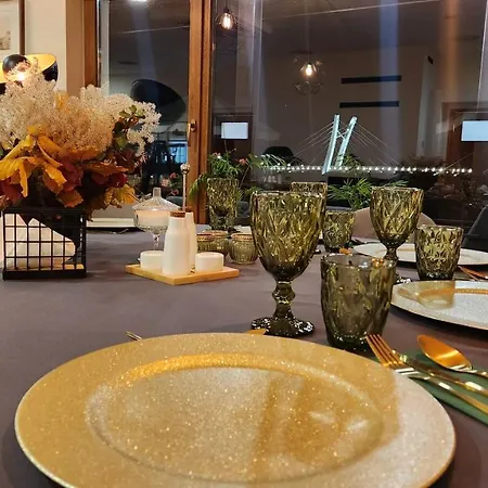 Przyladek Daglezja Nad Jeziorem Kornickim *