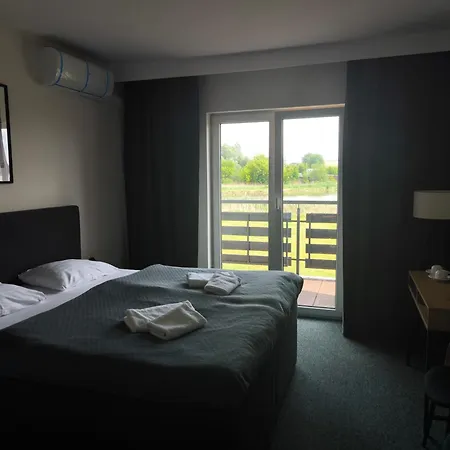 Przyladek Daglezja Nad Jeziorem Kornickim Resort *